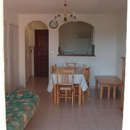Hyères, 2 Pièces, 4 Personnes - Fr-1-335-75 Appartement