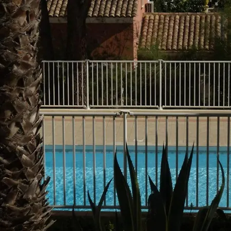 Hyères, 2 Pièces, 4 Personnes - Fr-1-335-75 *