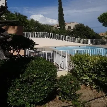 Hyères, 2 Pièces, 4 Personnes - Fr-1-335-75 Appartement Hyères